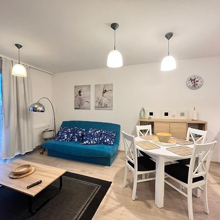 Lazurowy Apartament Kołobrzeg Exteriör bild